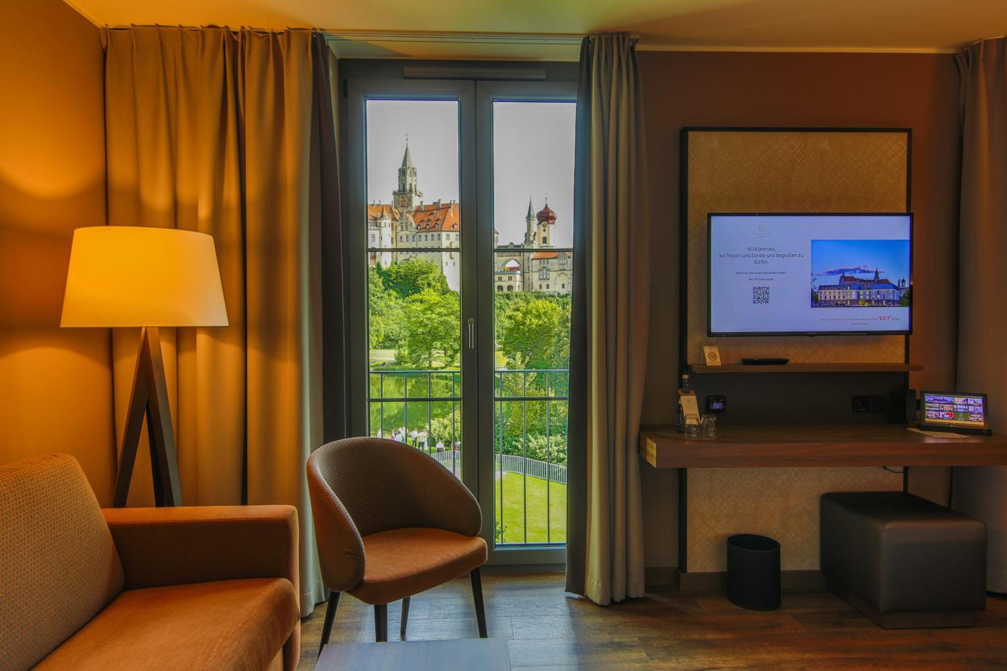 Karls Hotel Сигмаринген Екстериор снимка