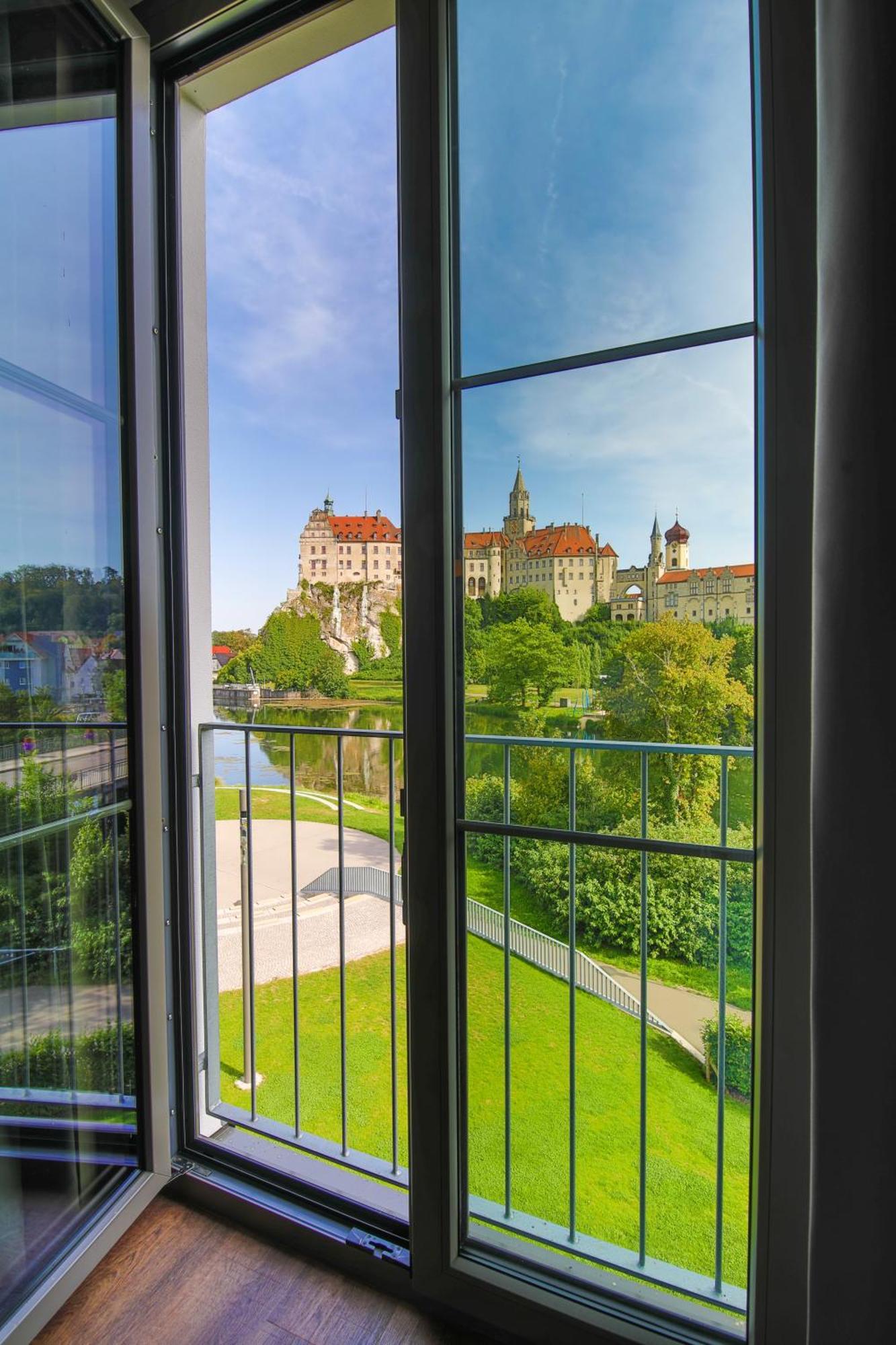 Karls Hotel Сигмаринген Екстериор снимка